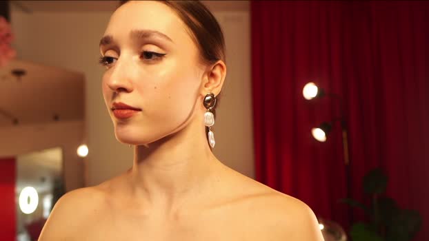 _meganmeow_ spank Webcam SHOW @ Chaturbate 04-03-2025