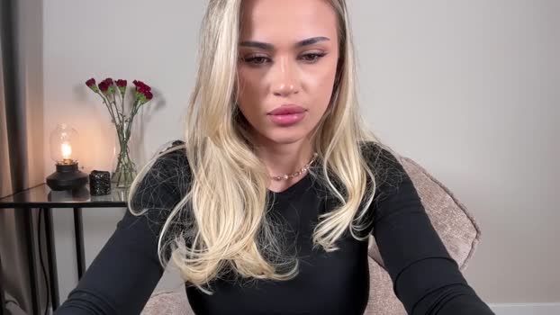 julia_rle pussy Webcam SHOW @ Chaturbate 06-03-2025