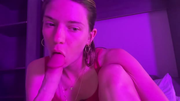 oliviahansleyy fingers Webcam SHOW @ Chaturbate 26-03-2025