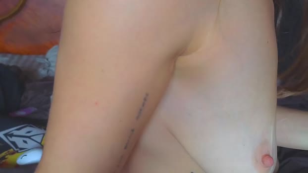 _demi_dee_ suckshow Webcam SHOW @ Chaturbate 01-04-2025