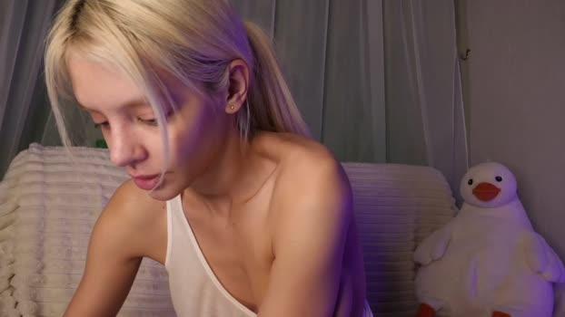 lesi_moonie bj-dildo Webcam SHOW @ Chaturbate 02-04-2025