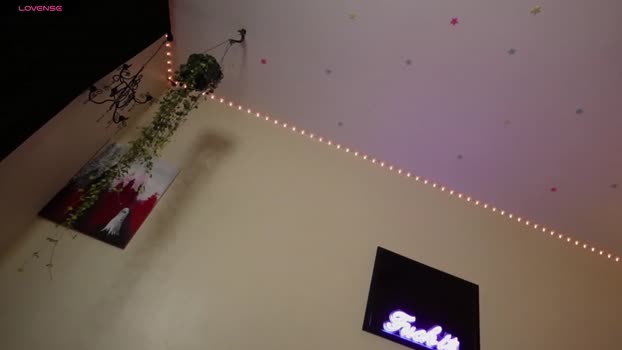 lilypixel fuckme Webcam SHOW @ Chaturbate 05-04-2025