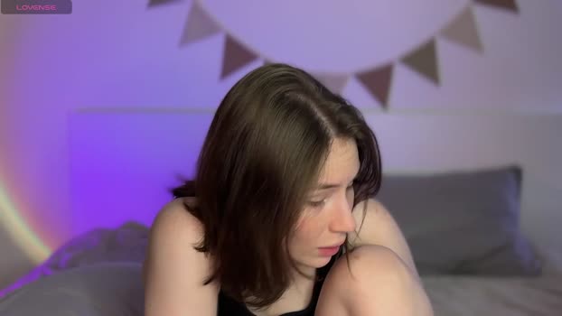 lisalewi striptease Webcam SHOW @ Chaturbate 05-04-2025