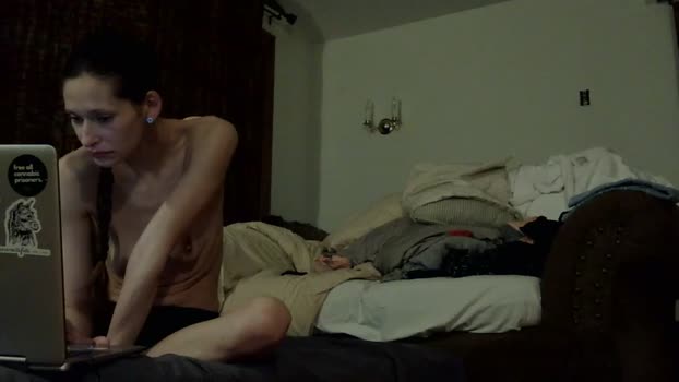 trickquestion kiss Webcam SHOW @ Chaturbate 12-04-2025