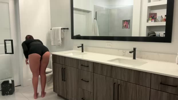 camiliakxoxo sexyfeet Webcam SHOW @ Chaturbate 24-04-2025