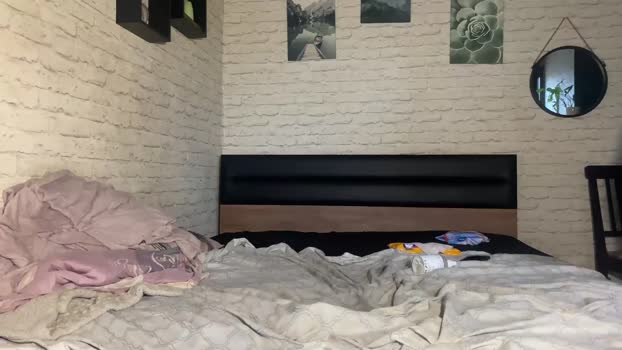 hotcoupleee2020 lick Webcam SHOW @ Chaturbate 27-04-2025