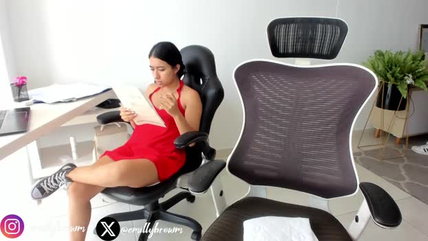 emillybrowm sexykitty Webcam SHOW @ Chaturbate 02-05-2025
