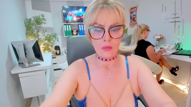 butterflyblue_dream fuckhard Webcam SHOW @ Chaturbate 13-05-2025