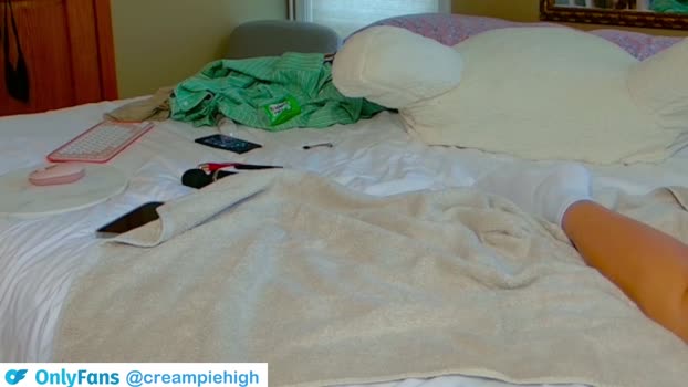 creampiehigh_ Recorded Webcam SHOW @ Chaturbate 14-05-2025