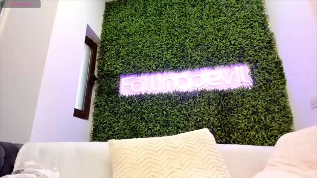 hotfallingdevil Pretty Webcam SHOW @ Chaturbate 29-05-2025