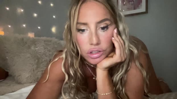 sexygoodvibebabe69 spank Webcam SHOW @ Chaturbate 02-06-2025