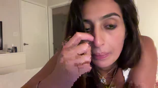 camiliakxoxo lickpussy Webcam SHOW @ Chaturbate 03-06-2025