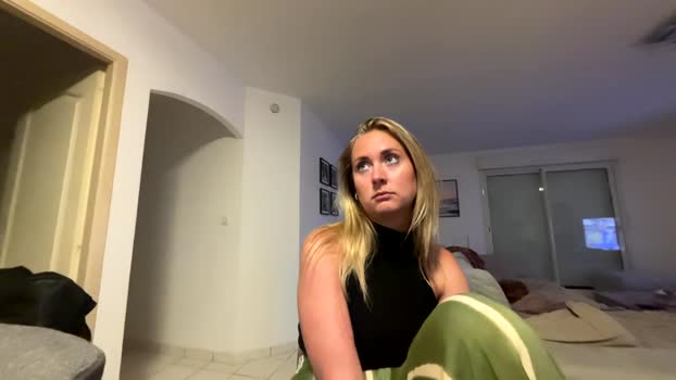 hollyandelon