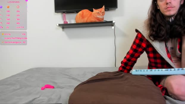ravenoousbiter bigboobs Webcam SHOW @ Chaturbate 05-06-2025