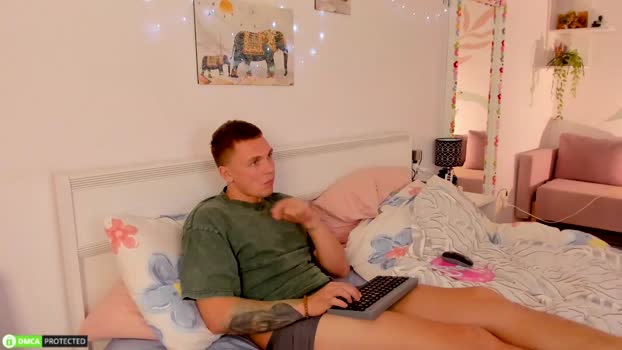gimmelove77 fingers Webcam SHOW @ Chaturbate 08-06-2025