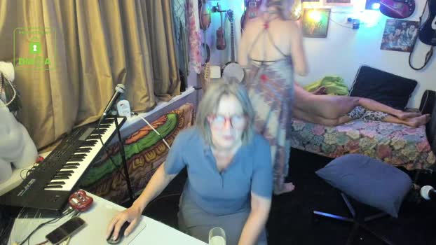 win2win sucktits Webcam SHOW @ Chaturbate 21-06-2025