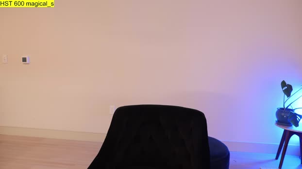doubedeesarai bigtoys Webcam SHOW @ Chaturbate 01-07-2025