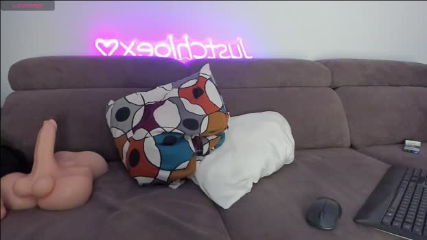 justchloex Cam Webcam SHOW @ Chaturbate 28-07-2025