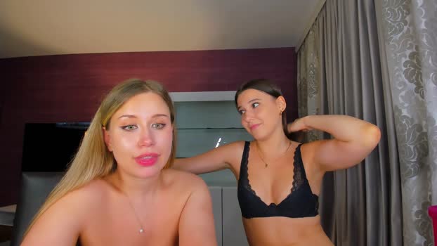 sexxxsirens Naked Webcam SHOW @ Chaturbate 05-08-2025