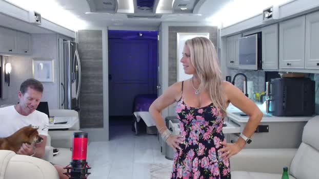 wildwifebarbie fuck Webcam SHOW @ Chaturbate 15-08-2025