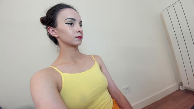 ehotlovea toys Webcam SHOW @ Chaturbate 27-08-2025