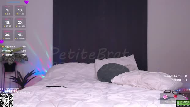 petitebrat kissing Webcam SHOW @ Chaturbate 14-09-2025