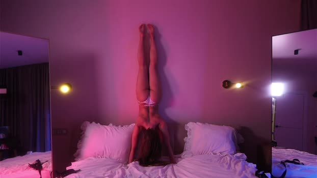 _meganmeow_ natural Webcam SHOW @ Chaturbate 15-09-2025
