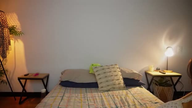whoiswale spank Webcam SHOW @ Chaturbate 19-09-2025