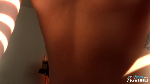 justbecauseiloveit suckshow Webcam SHOW @ Chaturbate 26-09-2025