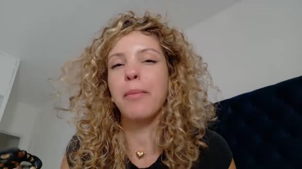 theislandgirl kiss Webcam SHOW @ Chaturbate 30-09-2025