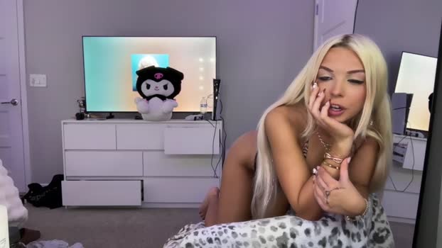 lilbbyliv Ass Webcam SHOW @ Chaturbate 04-10-2025