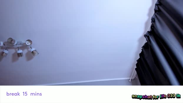 vivian_qwerty sexyfeet Webcam SHOW @ Chaturbate 05-10-2025