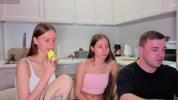 ihavepaws33 big Webcam SHOW @ Chaturbate 08-10-2025
