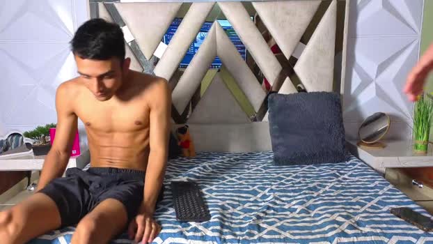 antonella_and_axel kissing Webcam SHOW @ Chaturbate 12-10-2025