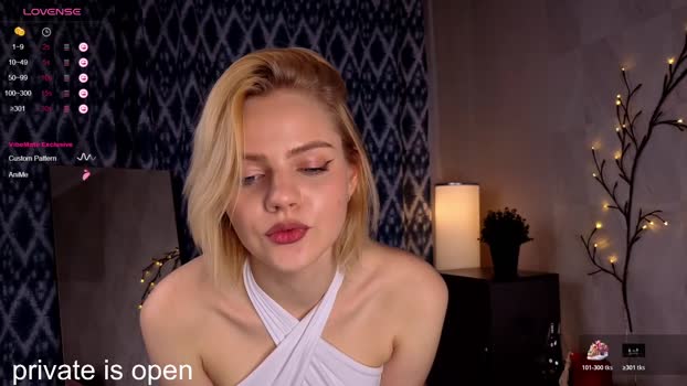 anika_heir spank Webcam SHOW @ Chaturbate 19-10-2025