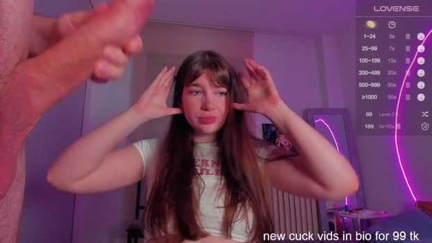 alicekaneky_xx lickpussy Webcam SHOW @ Chaturbate 21-10-2025