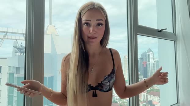 luvlivvyy suckshow Webcam SHOW @ Chaturbate 25-10-2025
