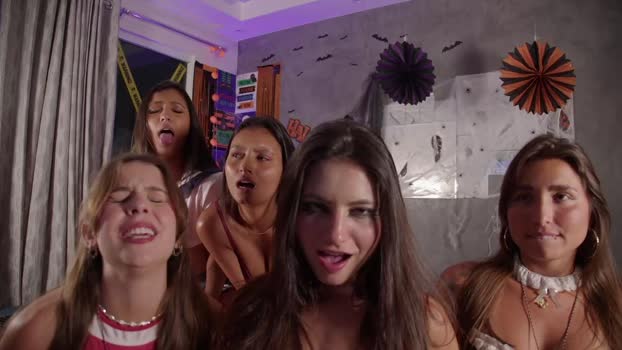 brazilians_doitbetter beauty Webcam SHOW @ Chaturbate 03-11-2025