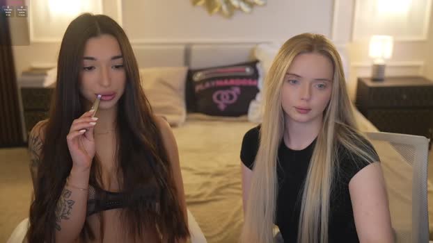 bright_diamonds_054 legs Webcam SHOW @ Chaturbate 03-11-2025
