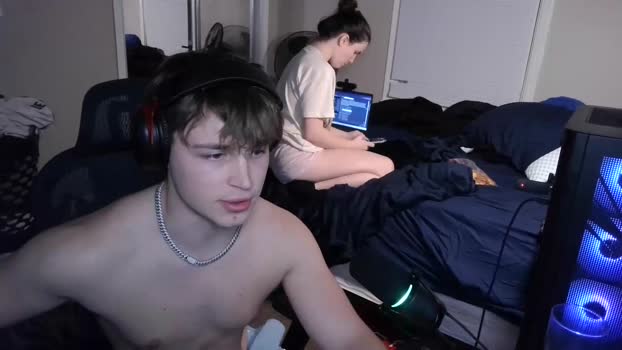 bubblebuttbdn Cam Webcam SHOW @ Chaturbate 06-11-2025