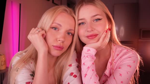 cute18cute fuckher Webcam SHOW @ Chaturbate 12-11-2025