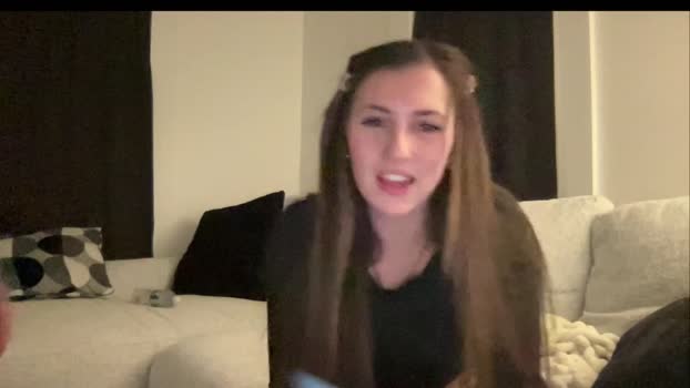 laylahlaylah1 toys Webcam SHOW @ Chaturbate 13-11-2025