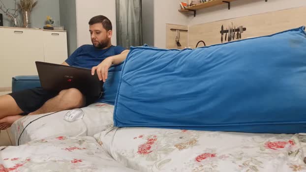 bicycle777 suckshow Webcam SHOW @ Chaturbate 14-11-2025