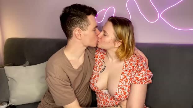julielourens blowjob Webcam SHOW @ Chaturbate 15-11-2025