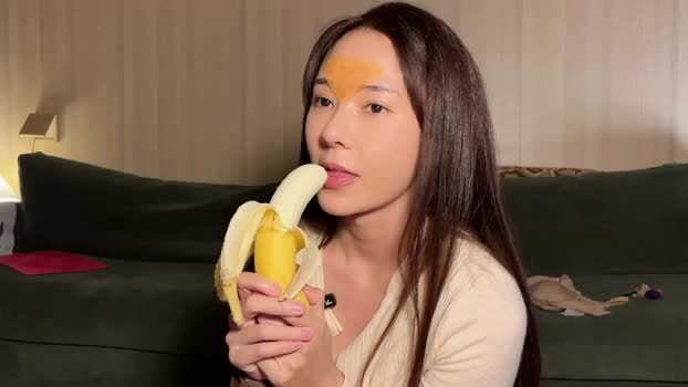 yuanlili suck Webcam SHOW @ Chaturbate 14-11-2025