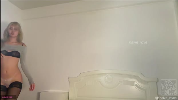 naive_love tits Webcam SHOW @ Chaturbate 17-11-2025