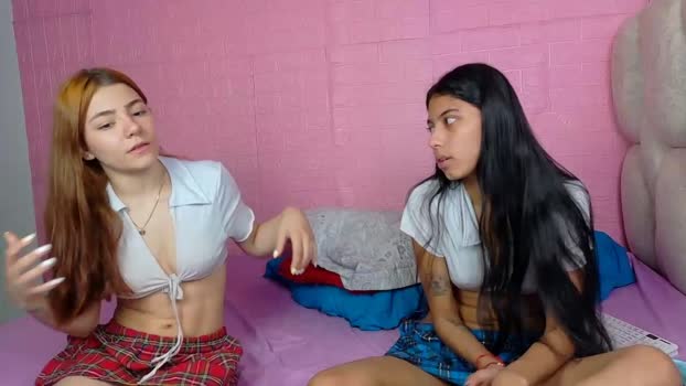 petitestrawberry18 big Webcam SHOW @ Chaturbate 19-11-2025