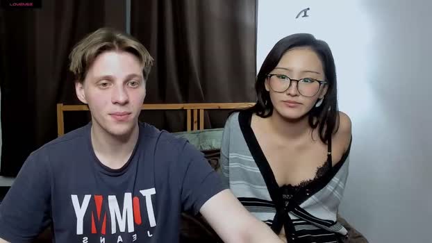 blossomandbee strip Webcam SHOW @ Chaturbate 24-11-2025