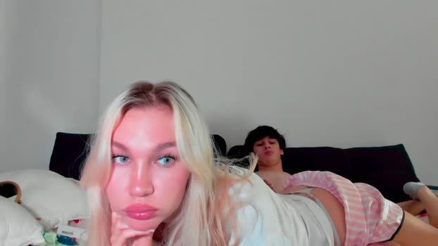 wladilia toy Webcam SHOW @ Chaturbate 24-11-2025