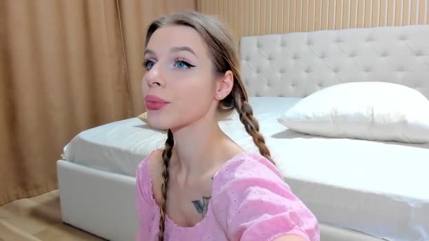 mila_polly_and_forester wank Webcam SHOW @ Chaturbate 26-11-2025